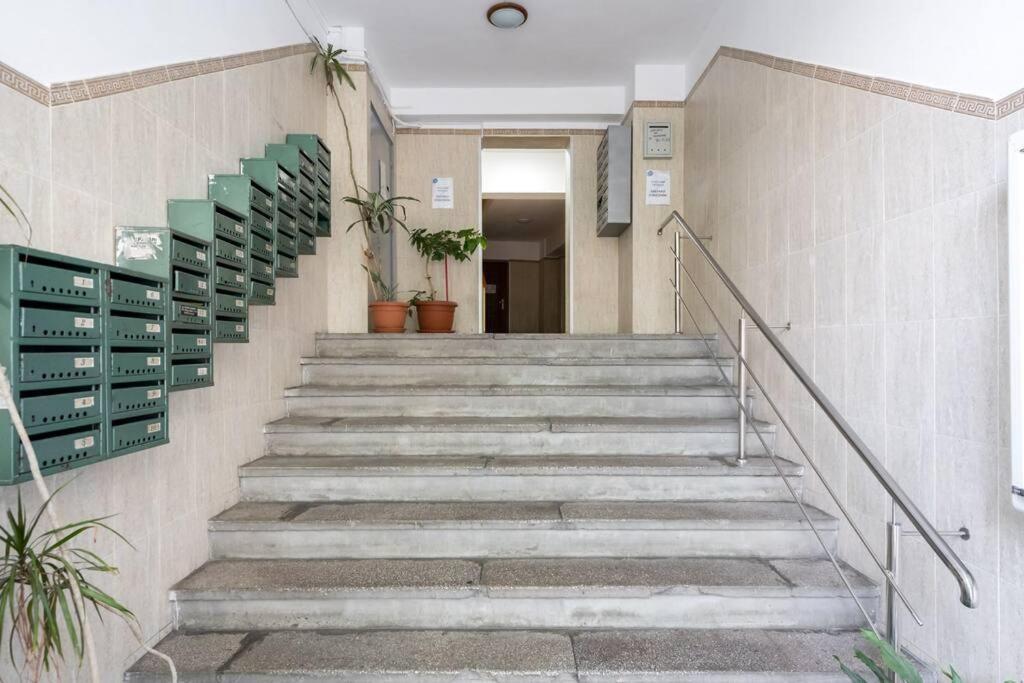 New Era Studio Near Old Town Бухарест Екстер'єр фото