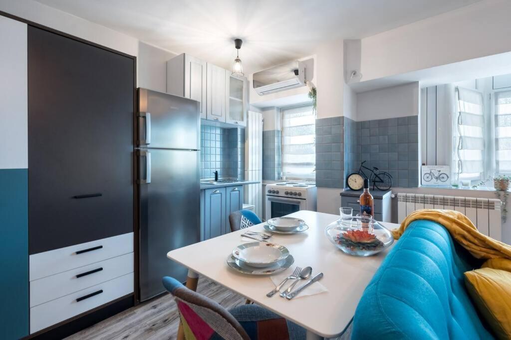 New Era Studio Near Old Town Бухарест Екстер'єр фото