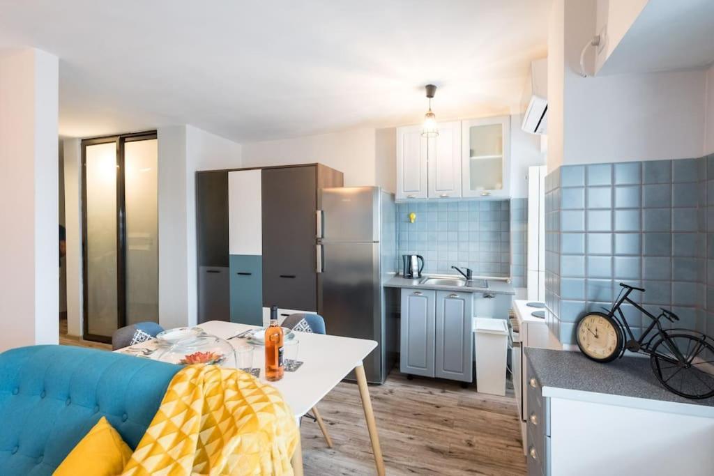 New Era Studio Near Old Town Бухарест Екстер'єр фото