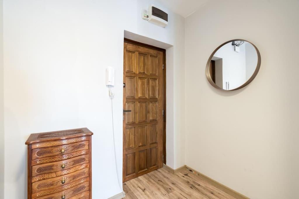 New Era Studio Near Old Town Бухарест Екстер'єр фото