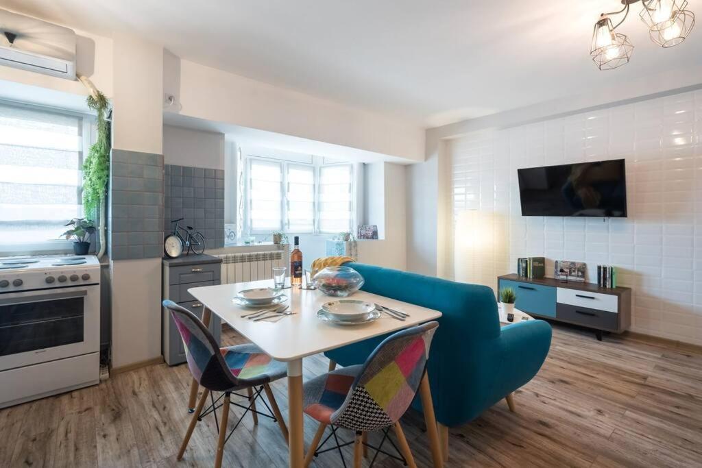 New Era Studio Near Old Town Бухарест Екстер'єр фото