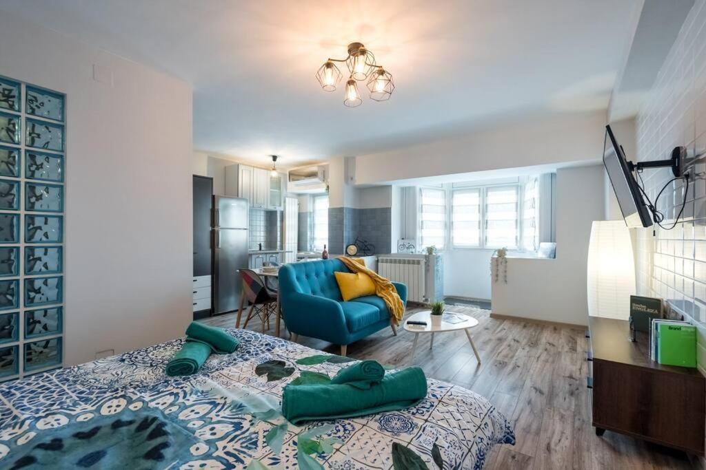 New Era Studio Near Old Town Бухарест Екстер'єр фото